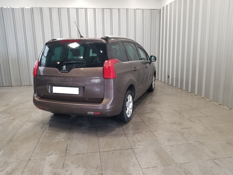 Photo 4 de l'offre de PEUGEOT 5008 1.6 BLUEHDI 120CH STYLE II S&S à 15990€ chez Auto VEC
