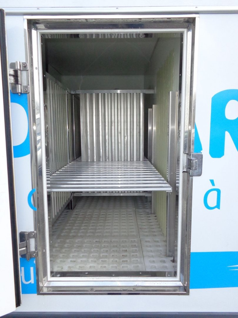 Photo 10 de l'offre de MERCEDES-BENZ SPRINTER CCB 510 CDI 37 3T5 à 13490€ chez Auto VEC