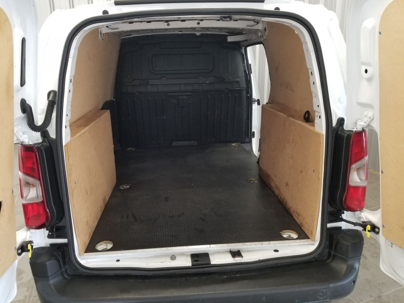 Photo 10 de l'offre de PEUGEOT PARTNER LONG 950KG BLUEHDI 100CH S&S BVM5 PREMIUM à 17490€ chez Auto VEC