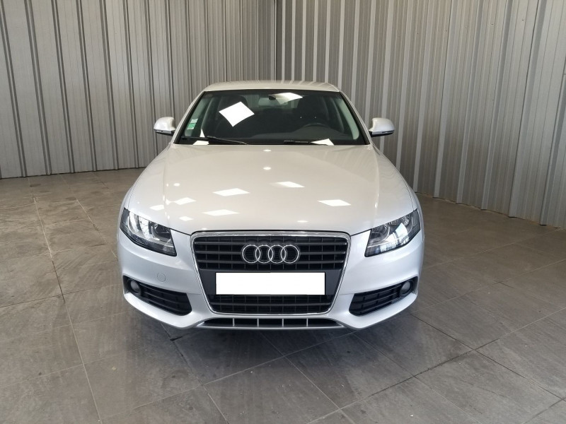 Photo 2 de l'offre de AUDI A4 2.0 TDI 143CH DPF AMBITION LUXE à 11990€ chez Auto VEC