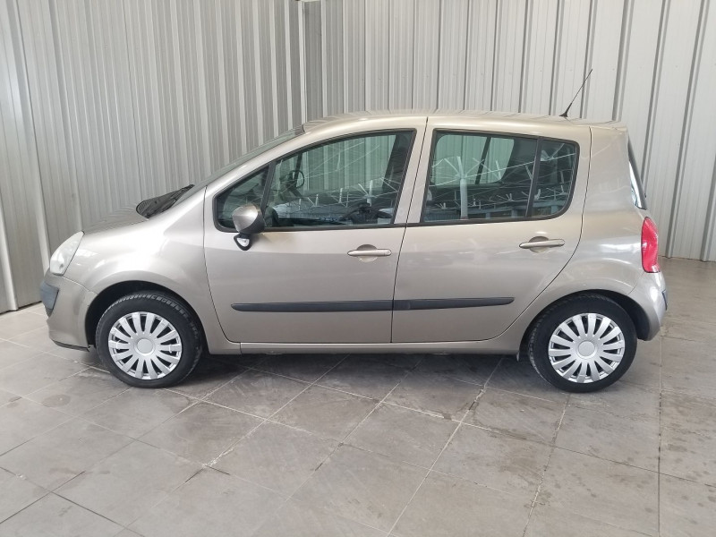 Photo 13 de l'offre de RENAULT MODUS 1.2 16V 75CH EXPRESSION ECO² à 4990€ chez Auto VEC