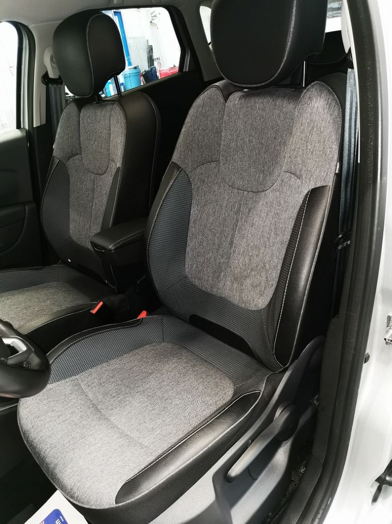Photo 13 de l'offre de RENAULT CAPTUR 0.9 TCE 90CH ENERGY INTENS EURO6C à 14490€ chez Auto VEC