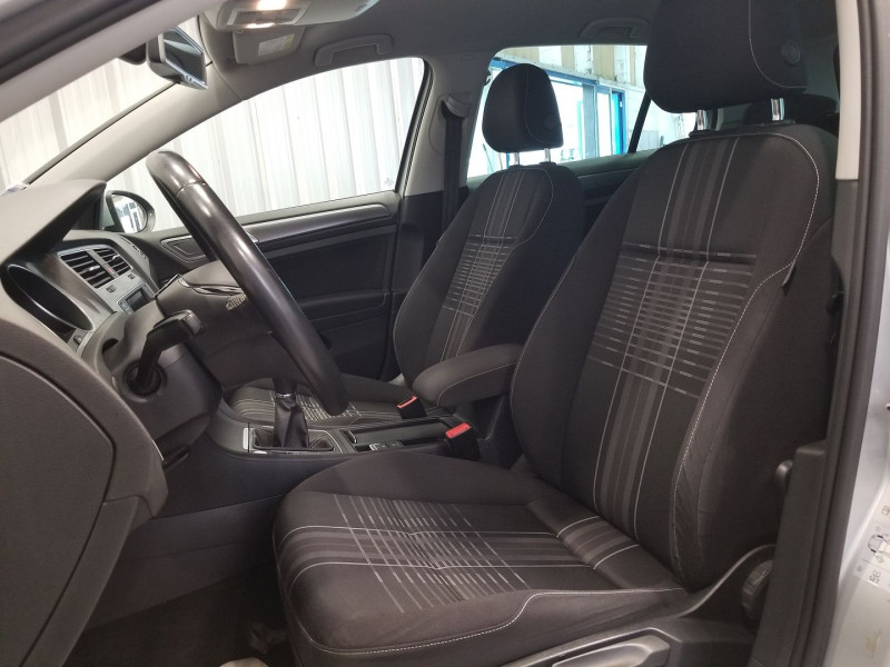 Photo 12 de l'offre de VOLKSWAGEN GOLF VII 2.0 TDI 150CH BLUEMOTION TECHNOLOGY FAP LOUNGE 5P à 12490€ chez Auto VEC