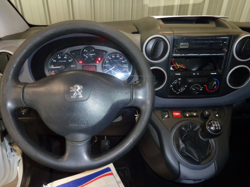 Photo 11 de l'offre de PEUGEOT PARTNER 121 L2 1.6 HDI 90 CONFORT à 10990€ chez Auto VEC