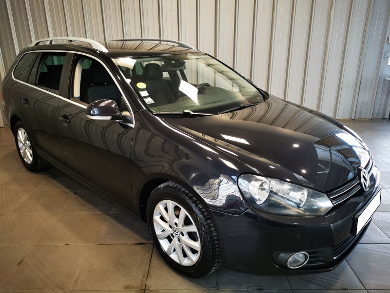 Photo 3 de l'offre de VOLKSWAGEN GOLF V SW 1.6 TDI 105CH BLUEMOTION FAP CONFORTLINE à 7490€ chez Auto VEC