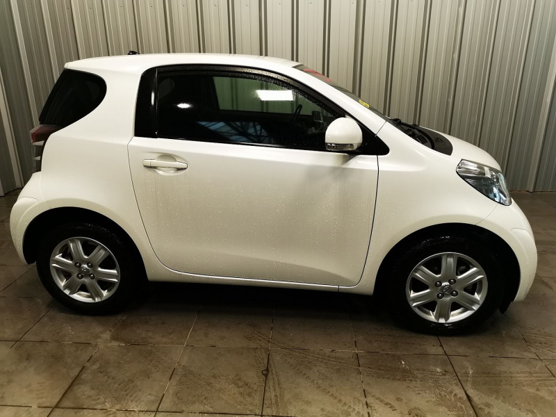 Photo 7 de l'offre de TOYOTA IQ 68 VVT-I IQ à 6990€ chez Auto VEC