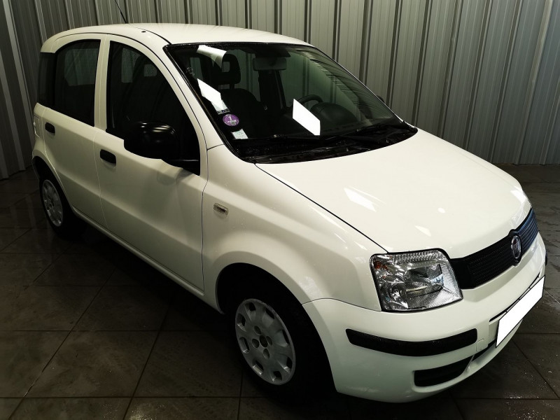 Photo 1 de l'offre de FIAT PANDA 1.2 8V 69CH DYNAMIC EURO5 à 4990€ chez Auto VEC