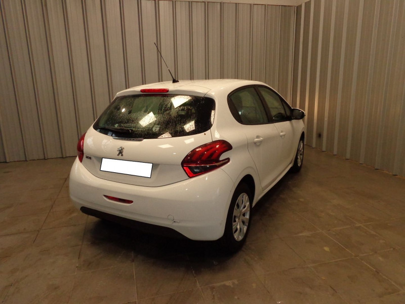Photo 12 de l'offre de PEUGEOT 208 AFFAIRE 1.6 BLUEHDI 75CH PREMIUM PACK à 11490€ chez Auto VEC