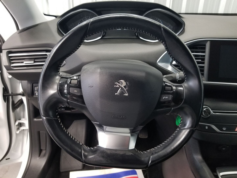 Photo 11 de l'offre de PEUGEOT 308 AFFAIRE 1.6 BLUEHDI 100CH S&S PREMIUM PACK à 9990€ chez Auto VEC