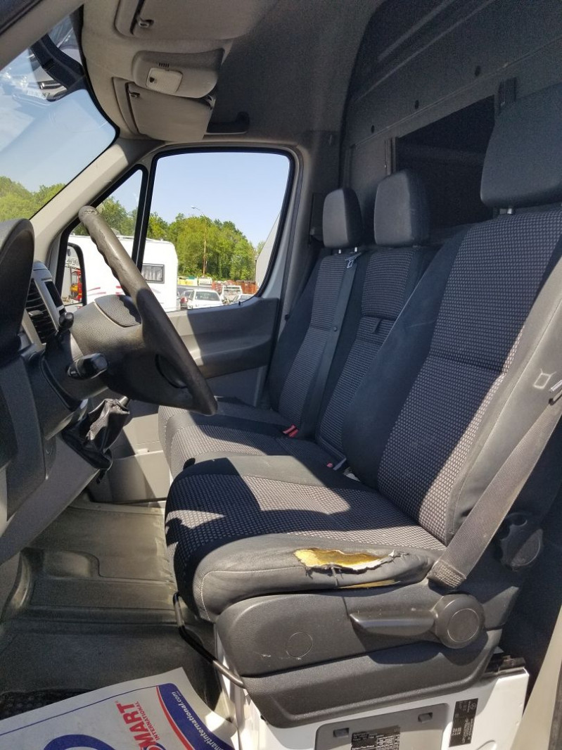 Photo 11 de l'offre de MERCEDES-BENZ SPRINTER FG 308 35N (LONG UTILE 3,26M) 3T2 à 11990€ chez Auto VEC