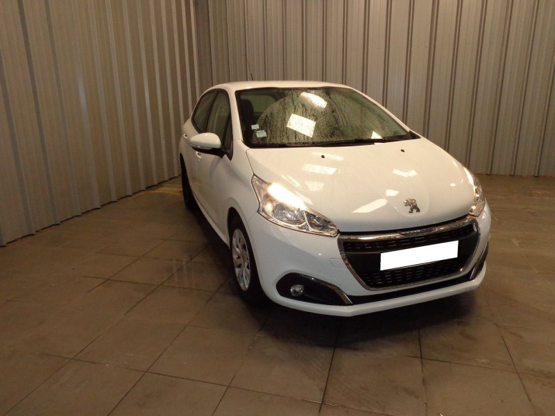 Photo 1 de l'offre de PEUGEOT 208 AFFAIRE 1.6 BLUEHDI 75CH PREMIUM PACK à 11490€ chez Auto VEC
