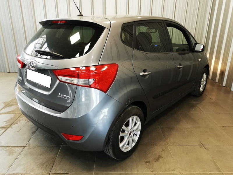 Photo 6 de l'offre de HYUNDAI IX20 1.4 90CH PACK SENSATION à 6990€ chez Auto VEC