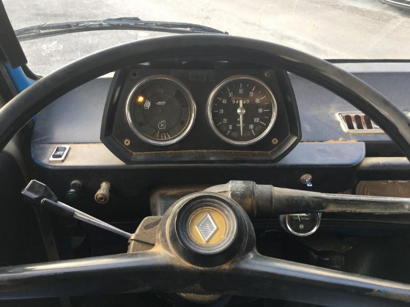 Photo 3 de l'offre de SAVIEM SG4  à 7490€ chez Auto VEC