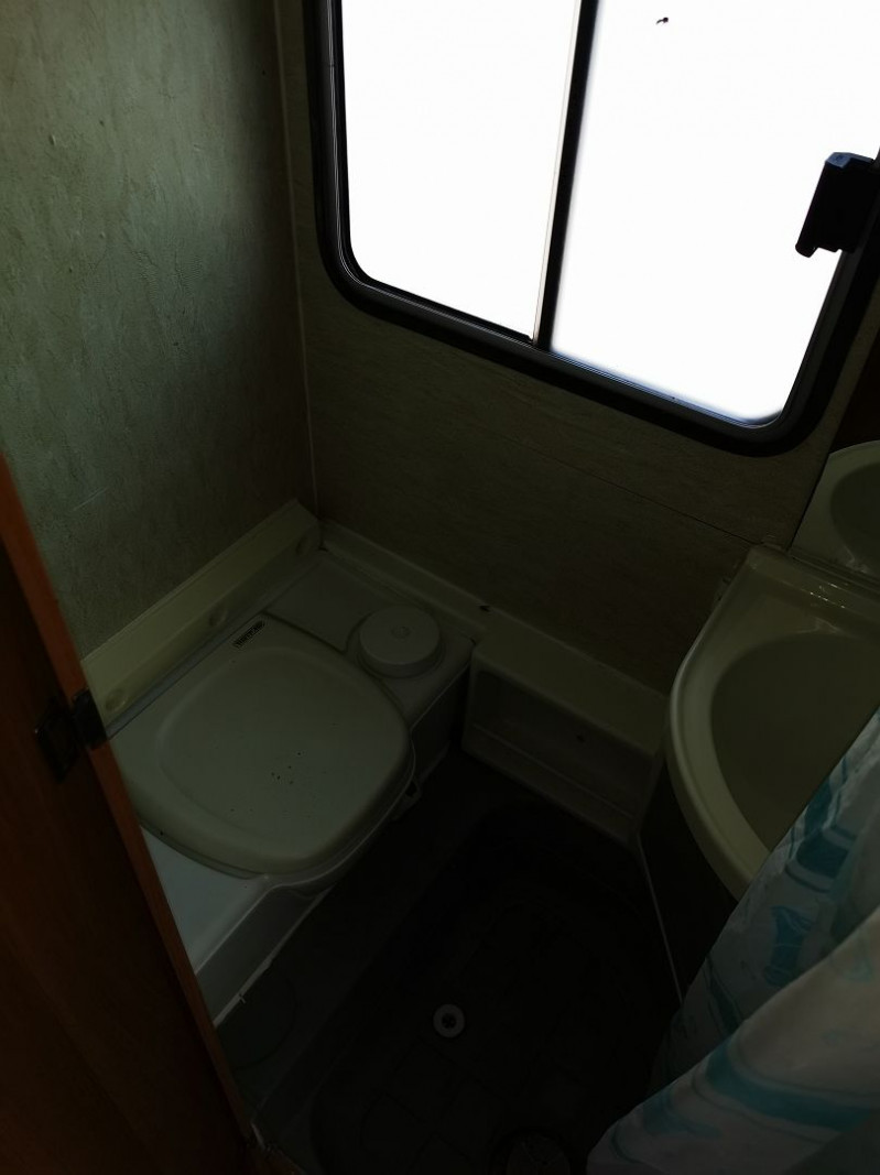 Photo 16 de l'offre de FIAT DUCATO COMBI 10 C1A 1.9 TD 82CH à 12490€ chez Auto VEC