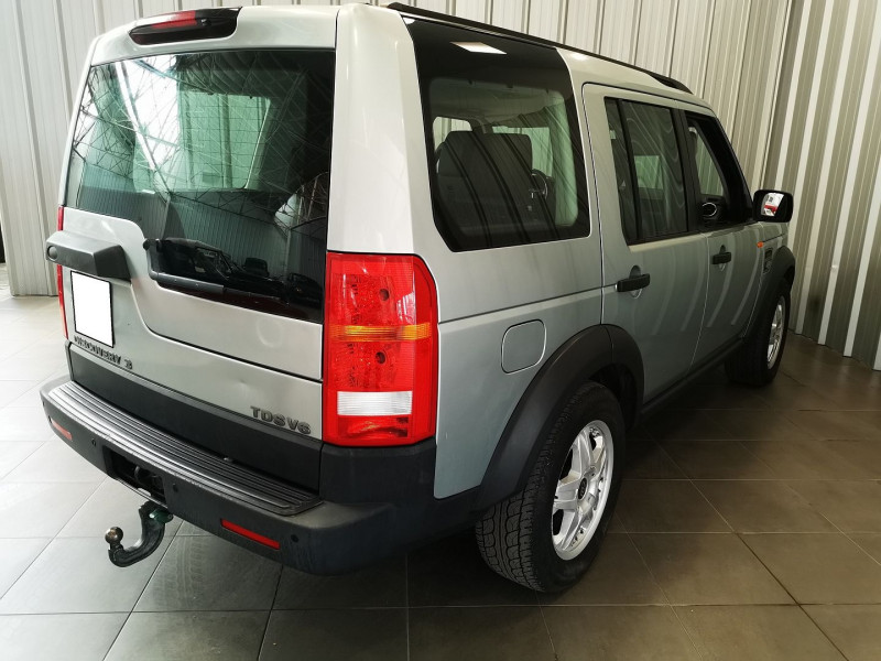 Photo 6 de l'offre de LAND-ROVER DISCOVERY TDV6 SE SEVEN à 14990€ chez Auto VEC
