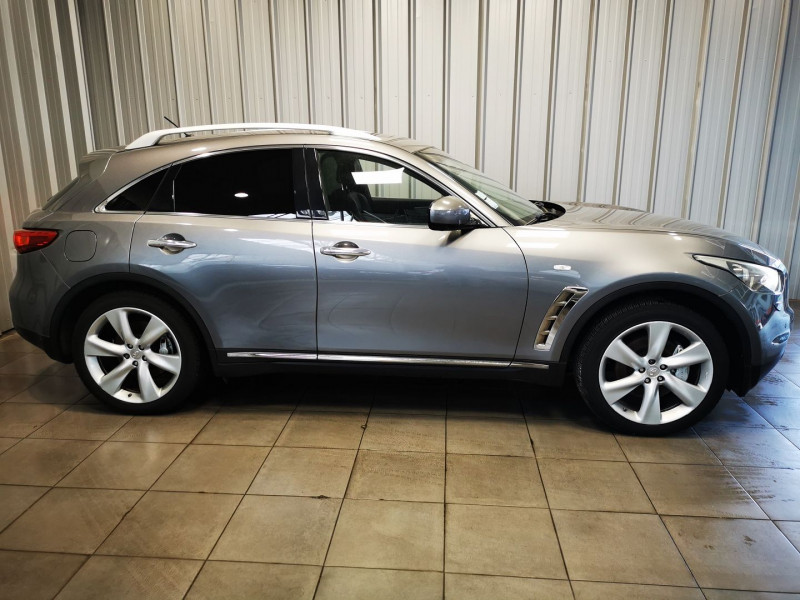 Photo 8 de l'offre de INFINITI FX 30D S PREMIUM BA à 17490€ chez Auto VEC