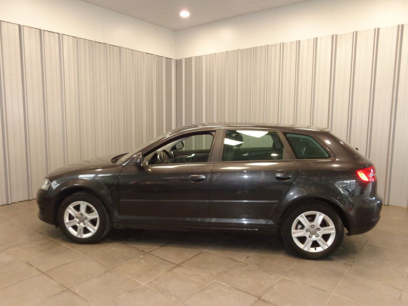 Photo 15 de l'offre de AUDI A3 SPORTBACK 1.6 TDI 105CH DPF START/STOP AMBIENTE à 10990€ chez Auto VEC