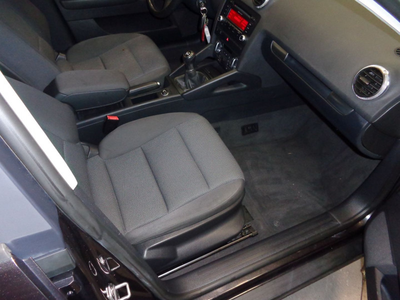 Photo 13 de l'offre de AUDI A3 SPORTBACK 1.6 TDI 105CH DPF START/STOP AMBIENTE à 10990€ chez Auto VEC