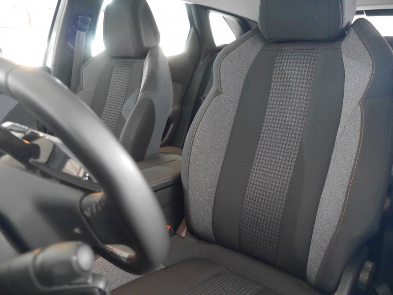 Photo 4 de l'offre de PEUGEOT 3008 1.2 PURETECH 130CH S&S ACTIVE PACK à 27990€ chez Automobiles 25