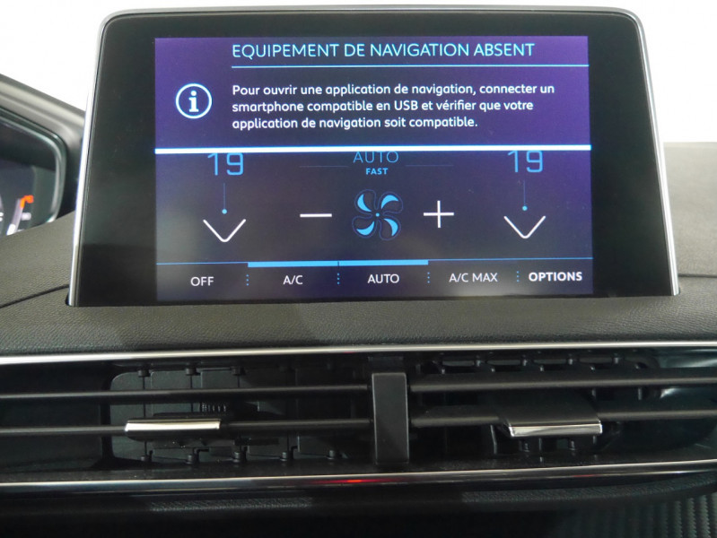 Photo 10 de l'offre de PEUGEOT 3008 1.2 PURETECH 130CH S&S ACTIVE PACK à 27990€ chez Automobiles 25