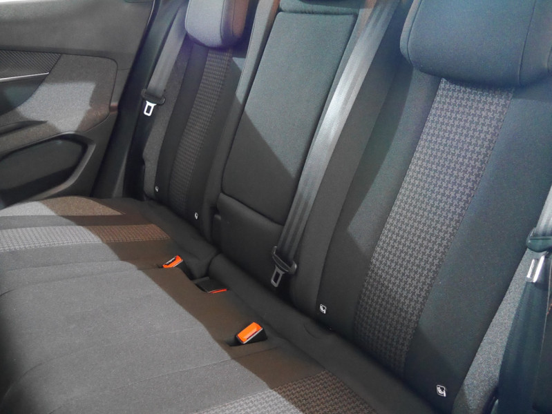 Photo 5 de l'offre de PEUGEOT 3008 1.2 PURETECH 130CH S&S ACTIVE PACK à 27990€ chez Automobiles 25