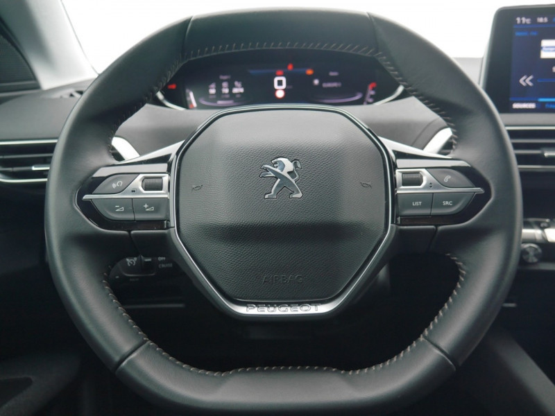 Photo 6 de l'offre de PEUGEOT 3008 1.2 PURETECH 130CH S&S ACTIVE PACK à 27990€ chez Automobiles 25