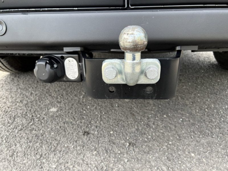 Photo 11 de l'offre de PEUGEOT BOXER FG 335 L2H2 2.2 BLUEHDI S&S 165CH ASPHALT     29 990 € HT à 35990€ chez Automobiles 25