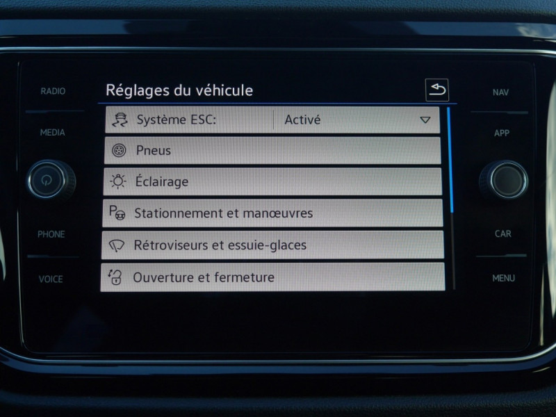 Photo 16 de l'offre de VOLKSWAGEN T-ROC 1.5 TSI EVO 150CH LOUNGE DSG7 S&S à 31790€ chez Automobiles 25