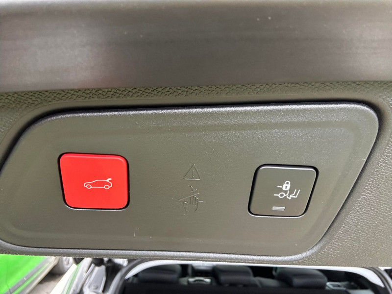 Photo 22 de l'offre de PEUGEOT 3008 HYBRID 225CH ALLURE PACK E-EAT8 - 30 % à 35195€ chez Automobiles 25