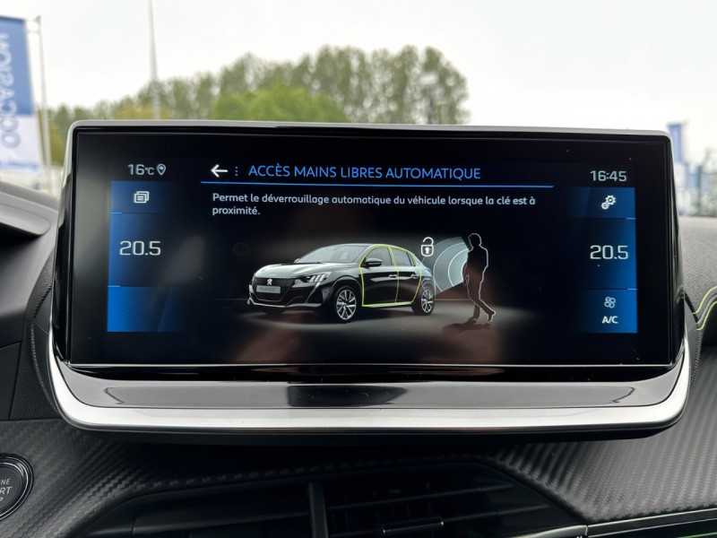 Photo 15 de l'offre de PEUGEOT 208 1.2 PURETECH 100CH S&S GT - 23 % à 22195€ chez Automobiles 25