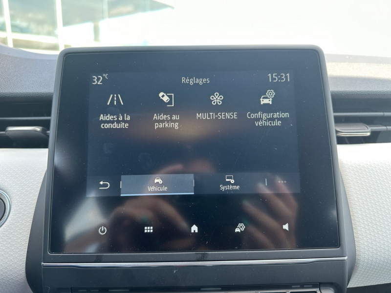 Photo 13 de l'offre de RENAULT CLIO V 1.0 TCE 90CH TECHNO - 20 % à 19695€ chez Automobiles 25
