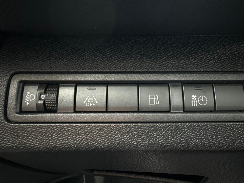 Photo 20 de l'offre de PEUGEOT 3008 HYBRID 225CH ALLURE PACK E-EAT8 - 30 % à 35195€ chez Automobiles 25