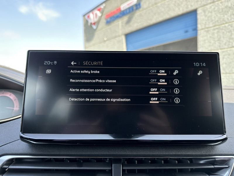 Photo 19 de l'offre de PEUGEOT 3008 1.2 PURETECH 130CH S&S GT EAT8 - 19 % à 38195€ chez Automobiles 25