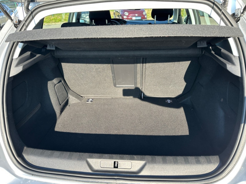 Photo 16 de l'offre de PEUGEOT 308 1.2 PURETECH 130CH ALLURE S&S EAT6 5P à 12990€ chez Automobiles 25