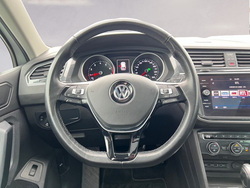 Photo 6 de l'offre de VOLKSWAGEN TIGUAN 1.5 TSI EVO 150CH CONFORTLINE DSG7 EURO6D-T à 22990€ chez Automobiles 25