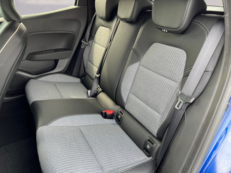 Photo 5 de l'offre de RENAULT CLIO V 1.0 TCE 90CH TECHNO - 24 - 21 % à 18695€ chez Automobiles 25