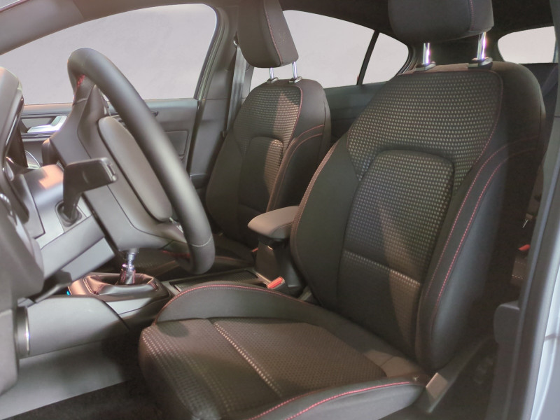 Photo 4 de l'offre de FORD FOCUS 1.0 ECOBOOST MHEV 125CH ST-LINE X - 28 % à 22990€ chez Automobiles 25