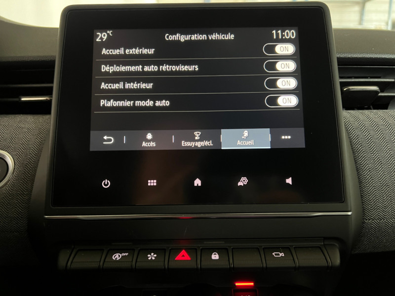 Photo 15 de l'offre de RENAULT CLIO V 1.0 TCE 90CH TECHNO - 24 - 21 % à 18695€ chez Automobiles 25