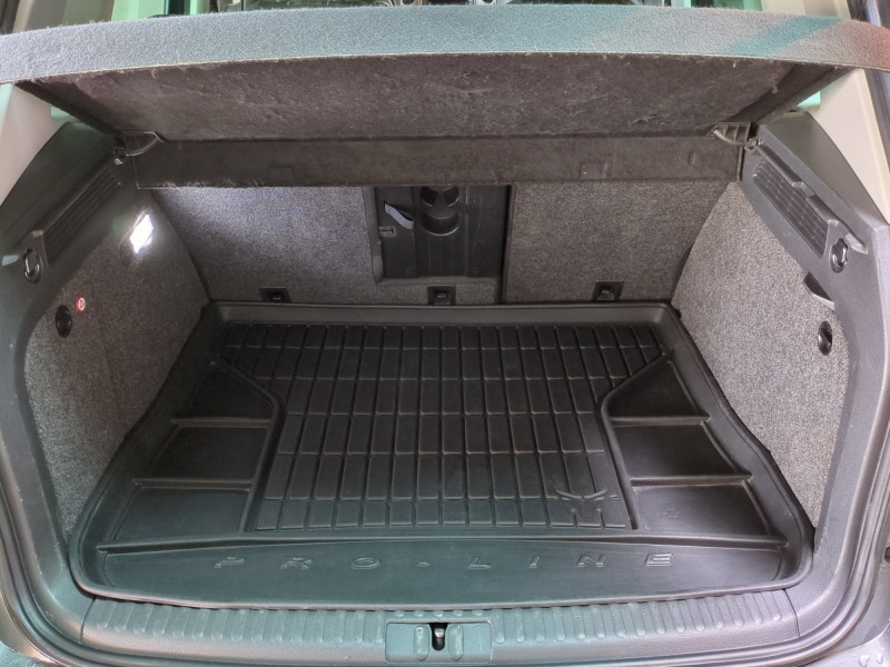 Photo 19 de l'offre de VOLKSWAGEN TIGUAN 2.0 TDI 110CH BLUEMOTION TECHNOLOGY FAP MATCH à 13490€ chez Automobiles 25