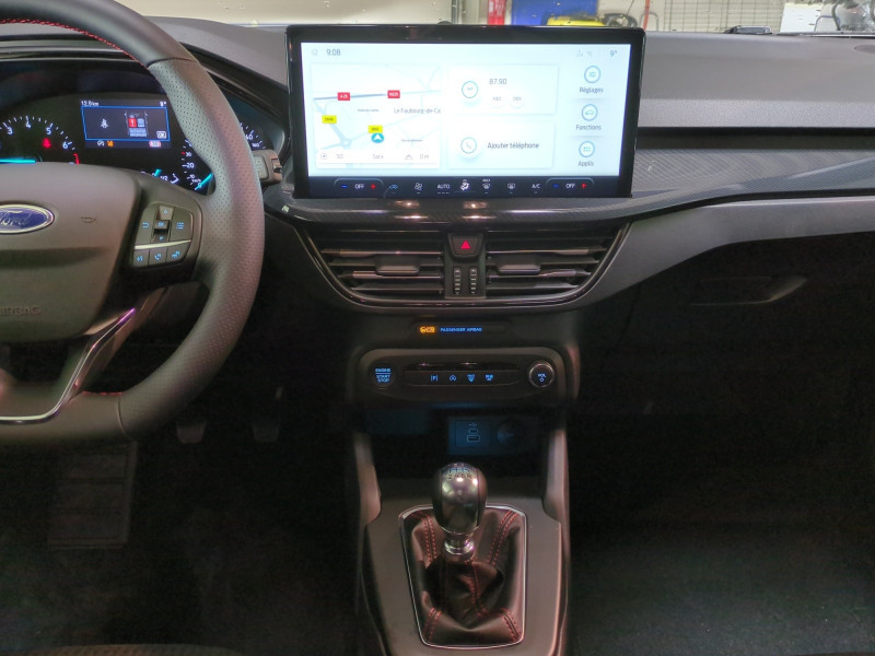 Photo 8 de l'offre de FORD FOCUS 1.0 ECOBOOST MHEV 125CH ST-LINE X - 28 % à 22990€ chez Automobiles 25