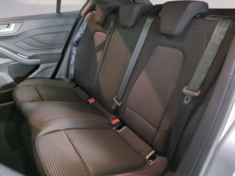 Photo 5 de l'offre de FORD FOCUS 1.0 ECOBOOST MHEV 125CH ST-LINE X - 28 % à 22990€ chez Automobiles 25