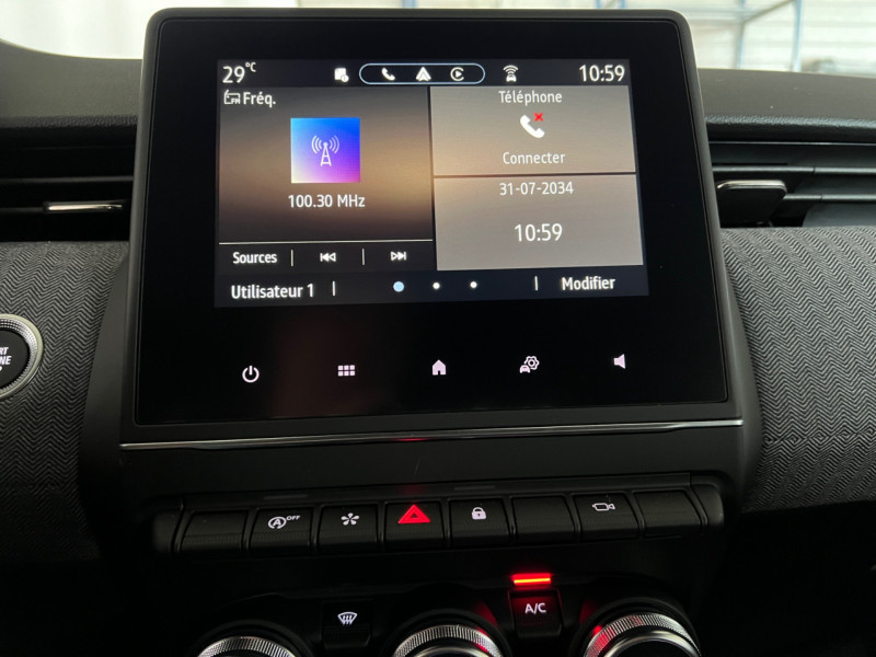 Photo 10 de l'offre de RENAULT CLIO V 1.0 TCE 90CH TECHNO - 24 - 21 % à 18695€ chez Automobiles 25