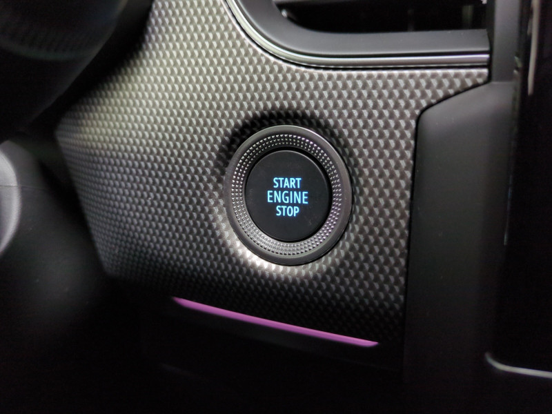 Photo 11 de l'offre de RENAULT ARKANA 1.6 E-TECH 145CH FULL HYBRID  TECHNO -25 - 23 % à 27999€ chez Automobiles 25