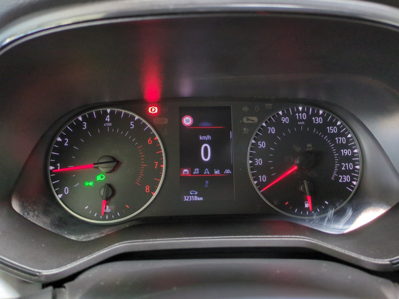 Photo 7 de l'offre de RENAULT CLIO V 1.0 TCE 100CH EVOLUTION GPL à 14900€ chez Automobiles 25