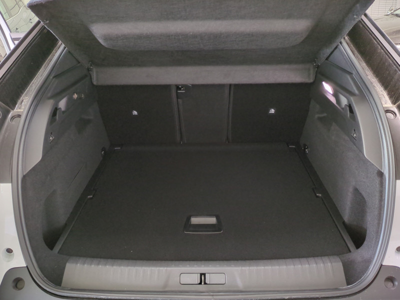 Photo 18 de l'offre de PEUGEOT 3008 1.2 HYBRID 136CH GT E-DCS6 - 22 % à 35995€ chez Automobiles 25