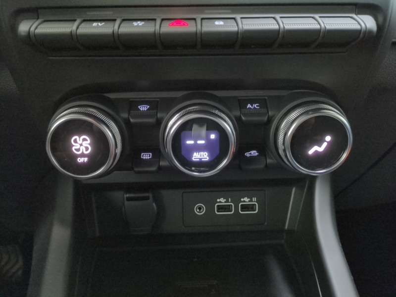 Photo 14 de l'offre de RENAULT ARKANA 1.6 E-TECH 145CH FULL HYBRID  TECHNO -25 - 23 % à 27999€ chez Automobiles 25