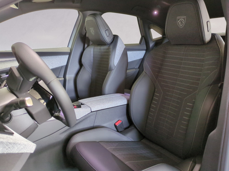 Photo 4 de l'offre de PEUGEOT 3008 1.2 HYBRID 136CH GT E-DCS6 - 22 % à 35995€ chez Automobiles 25
