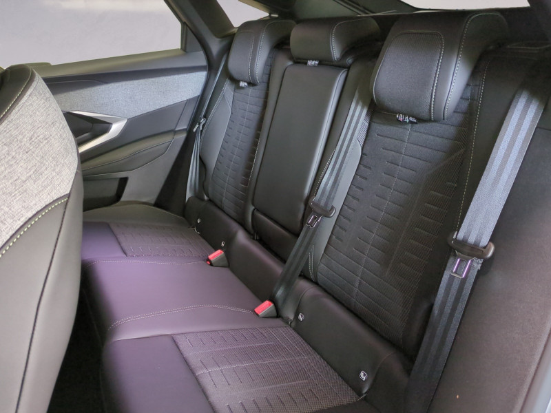 Photo 5 de l'offre de PEUGEOT 3008 1.2 HYBRID 136CH GT E-DCS6 - 22 % à 35995€ chez Automobiles 25
