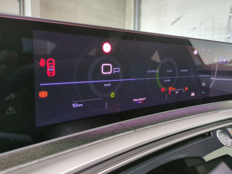 Photo 7 de l'offre de PEUGEOT 3008 1.2 HYBRID 136CH GT E-DCS6 - 22 % à 35995€ chez Automobiles 25