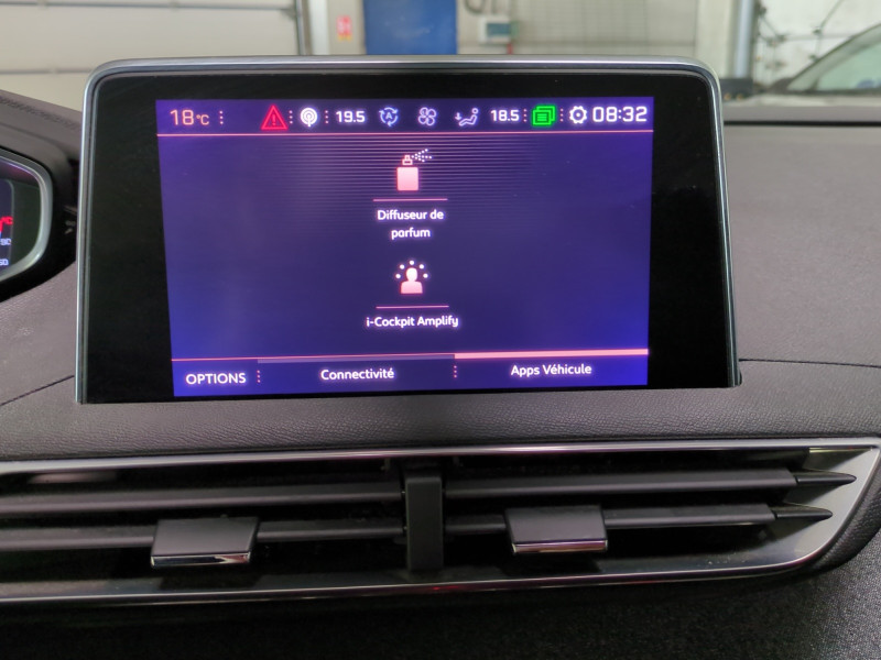 Photo 15 de l'offre de PEUGEOT 3008 1.6 BLUEHDI 120CH GT LINE S&S EAT6 à 14990€ chez Automobiles 25